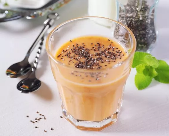 Mandarinkové smoothie s chia semínky